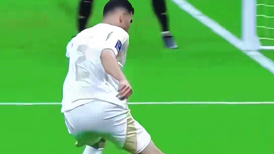 39岁C罗梅开二度再超梅西！2024年已斩获40球