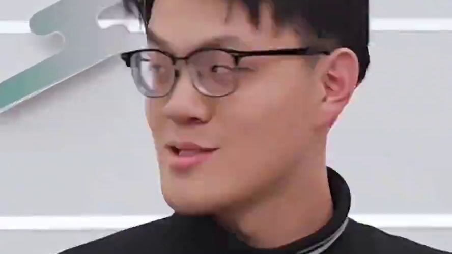 #未来中国AI季  涨知识了！原来仿真机器人外观设计竟蕴含如此多学问，快来#未来中国  看能做出丰富