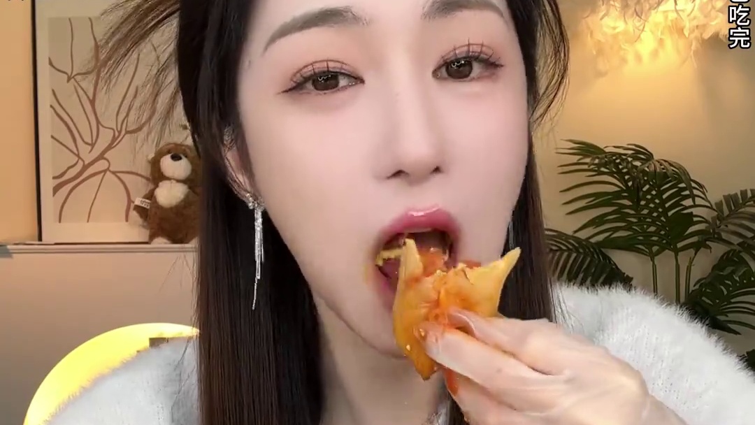冬至到喽，皮薄馅多的妈妈牌爆汁大饺子必须一次吃到爽 #饺子 #妈呀太香了 #一起吃饭吧
