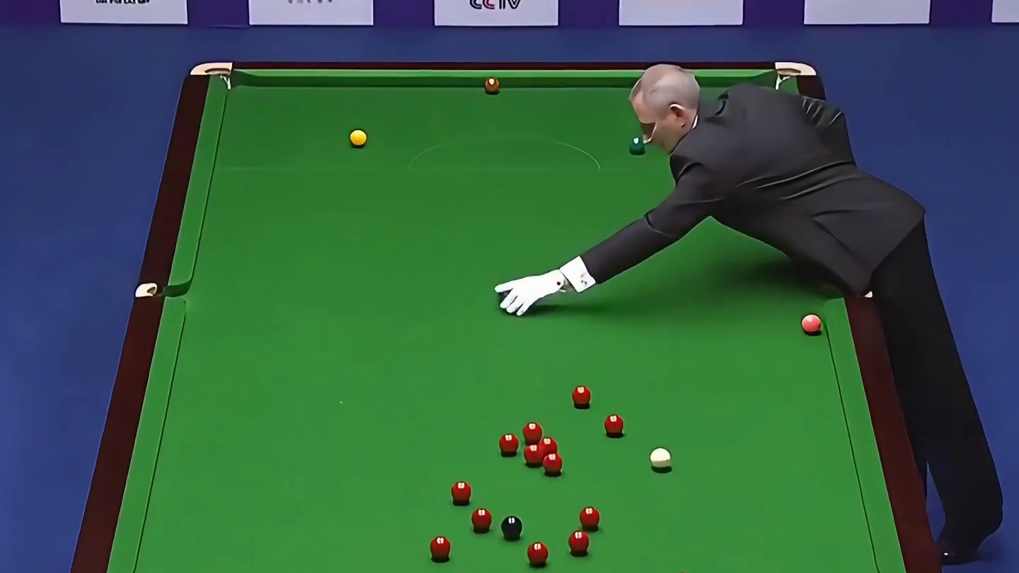 奥沙利文封神名称面，史诗级逆天围球，频秀疯狂绕台一杆制胜！