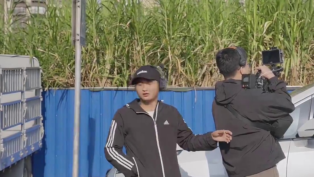 徐杰的粤语挺6！E9拍摄现场不删减花絮放送，揭秘多面徐杰：场上是“徐中锋”，场下说粤语、幽默NG～快