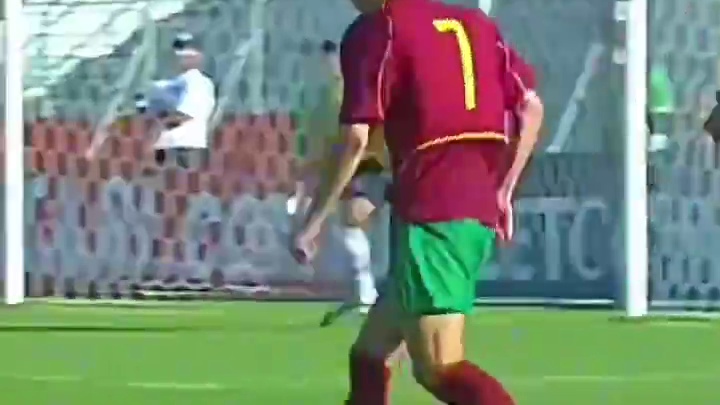 球王C罗那些花哨十足的过人技术！真的百看不腻 #dou来足球季 #足球的魅力