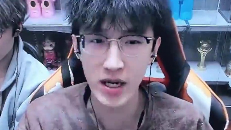 蔡哥深度解析为何一直被黑！ #我浮夸真的要强 #直播录像 #游戏直播