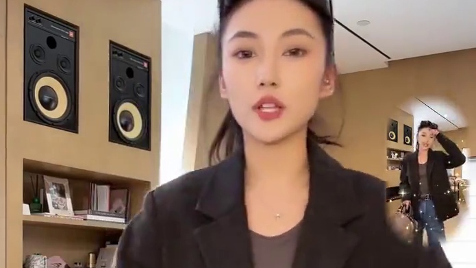 ROMI STUDIO“自我轮廓”100绵羊毛双排扣毛呢短款西装外套441W1113#穿搭 #oot