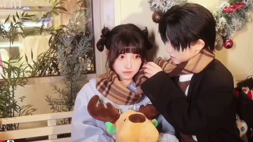 都睡了吗？看个甜甜小视频说晚安叭！#cos委托 #ooc致歉 #黎深cos #恋与深空