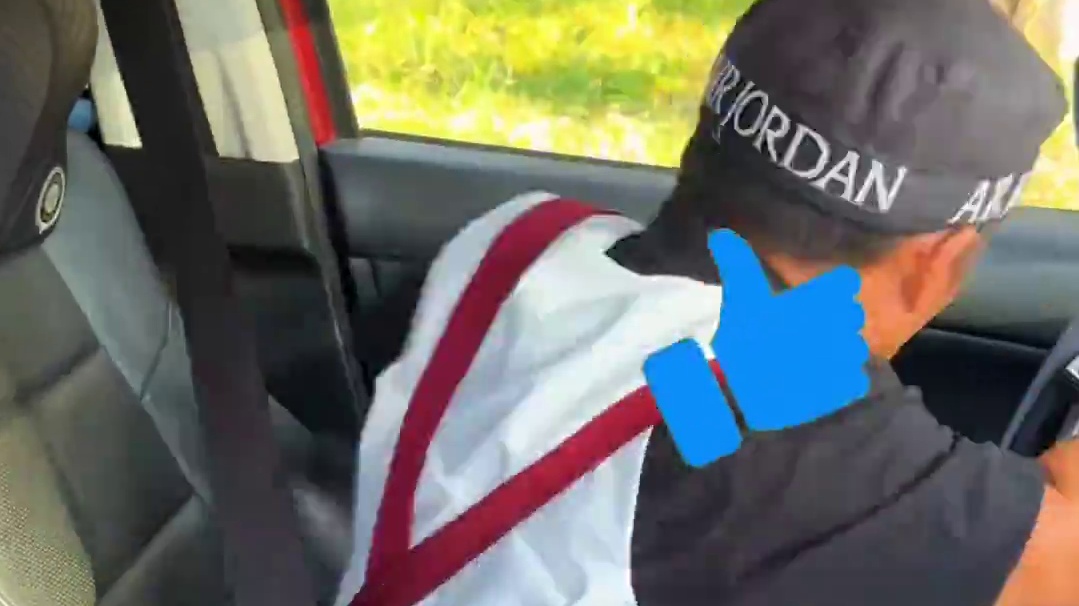 ToRung搞笑 才到未来的小哥
#搞笑#解压#看一遍笑一遍