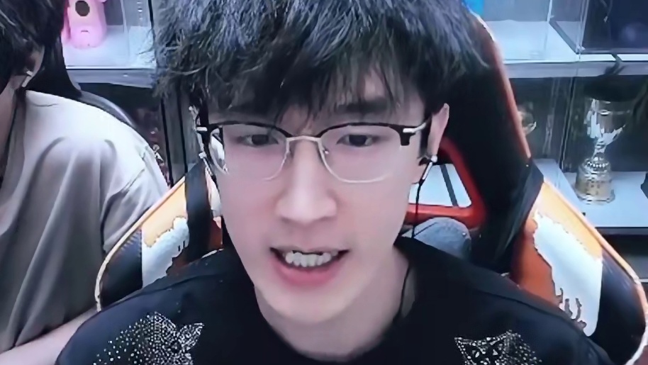 职业选手的操作？ #我浮夸真的要强 #诛仙世界 #浮夸666