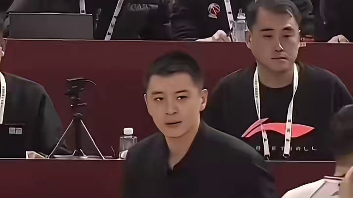 辽宁94 -95惜败山西，最后致命失误杨鸣坦然面对