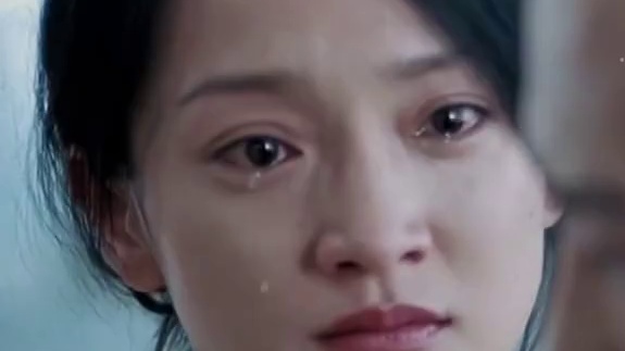 他真正做到了“生活以痛吻我，我却报之以歌“ （cr