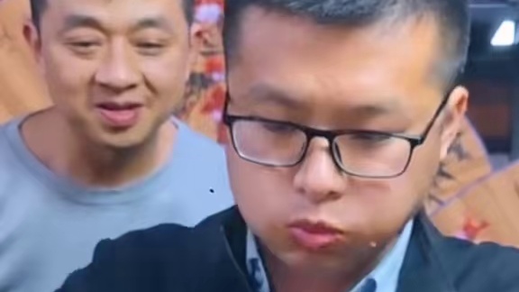 手撕羊头#大口吃肉 #食材新鲜才是硬道理 #羊头 #太香了