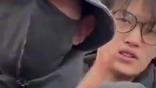 #夏之光  高铁站被挤到无法前行，大喊：我要工作啊。拍视频还是不要影响正常行动吧……