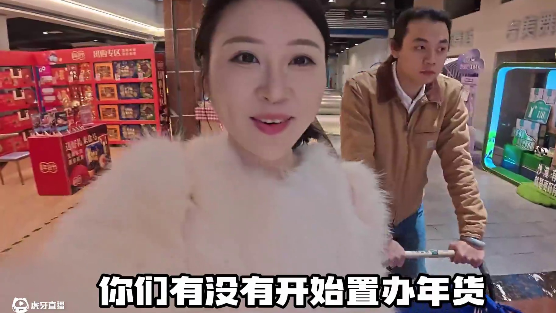 过年啦吃顿好的！帝王蟹、鲍鱼、海参通通来，独享海鲜盛宴太棒咯~#年夜饭 #美食 #帝王蟹 #过年啦吃