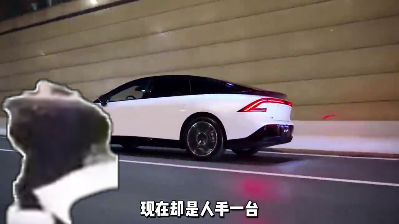 有点期待小鹏飞车在未来普及后的样子了！#吴晓波年终秀坐小鹏汇天飞行汽车入场 #赵德力的故事可以下极烈