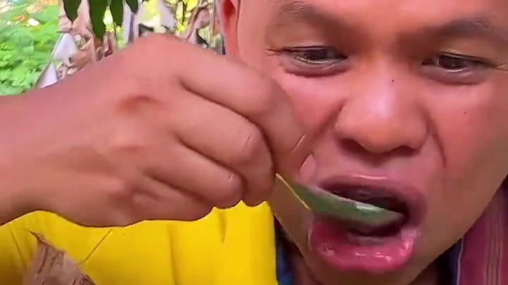 2024年最后一餐，牛瘪汁煮牛尾巴 #户外美食 #泰国生活 #泰国美食 #美食