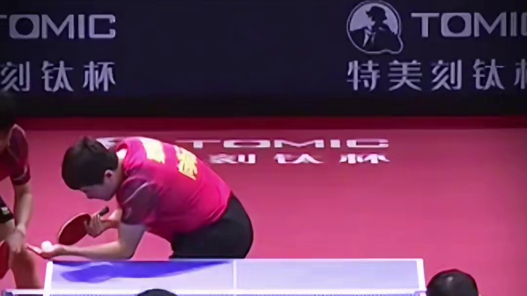 跨年巅峰对决！梁靖崑、林昀儒混双3-1击败老将许昕！#体育# 跨年巅峰对决！梁靖崑、林昀儒混双3-1