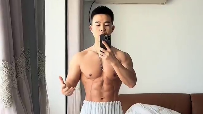 赛后千万不要暴饮暴食太久#自律 吃两到三天就恢复干净饮食恢复训练加有氧最佳排水期，同时也是赛后最佳增