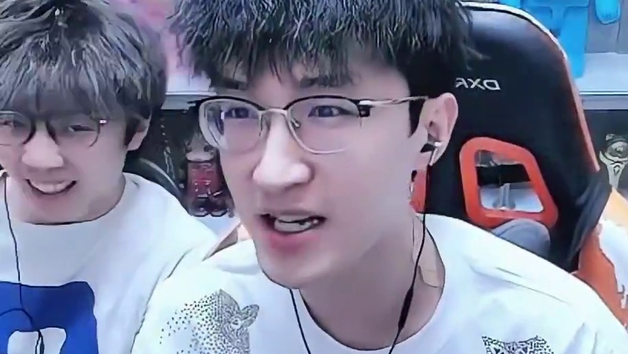 这游戏还复杂？ #逆水寒手游 #我浮夸真的要强 #逆水寒全民制作人 #浮夸666