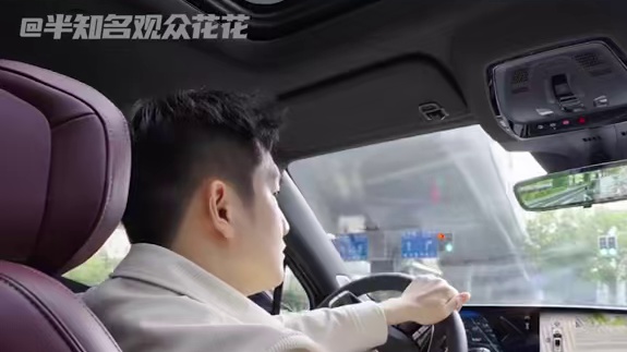 樊振东 继续走花路吧！#樊振东#自由无畏是樊振东的水印#无畏是樊振东的水印吧#成长