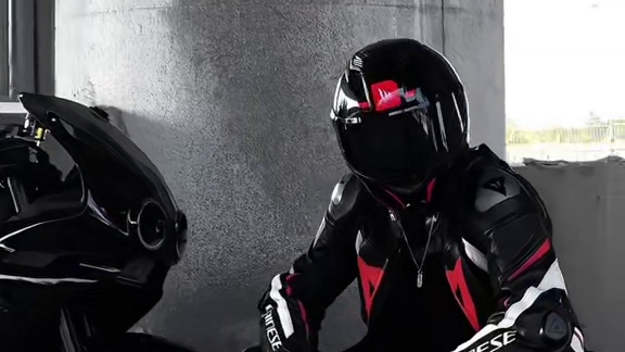 生有热烈，藏于俗常 #机车 #500srvoom #MT头盔毒刺2