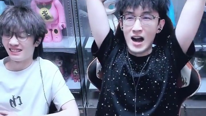 逆子一年居然赚这么多？ #逆水寒手游 #我浮夸真的要强 #逆水寒全民制作人 #浮夸666