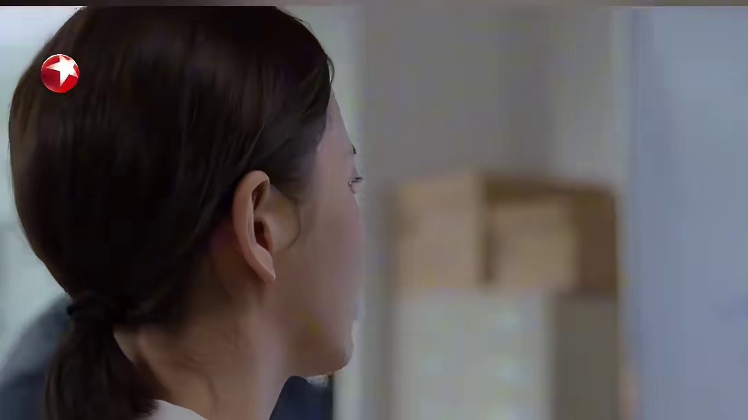 刘队在复原后的纸片中，发现了自己寻找了十年的嫌疑人的字迹……#东方卫视真心英雄 #真心英雄  #佟丽