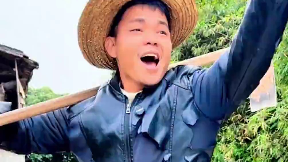 山村厨神小当家 今天香辣海螺看到你都会流口水 #农村生活 #农村美食 #农村柴火饭 #乡村味道 #我