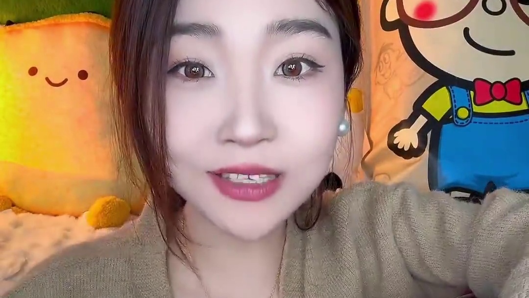 这个黄油鸡蛋卷真的太太太好次了！！每样都是哥本的零食爆品！过年留着慢慢吃！#哥本优选蛋白棒 #鸡蛋卷