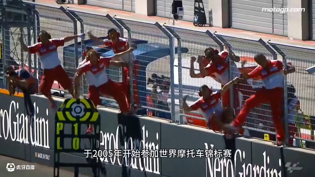 MotoGP疯子车手-29号尤尼的疯狂时刻！从惊险超车到极限逆袭，速度与激情的巅峰演绎！#机车 #赛