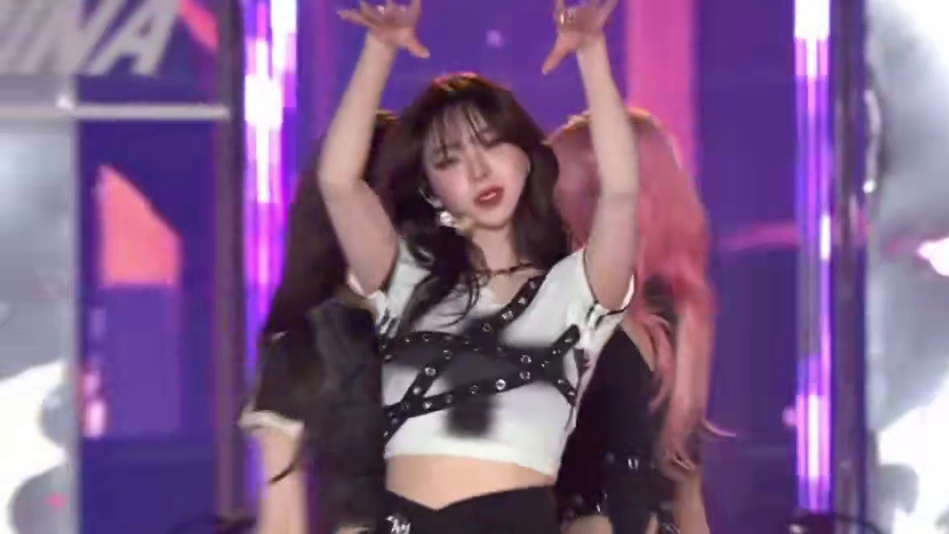 aespa金唱片颁奖典礼舞台无处不在 #aespa #柳智敏 #宁艺卓 #金玟庭 #吉赛尔