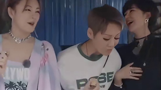 威武宁静被这个大姐拿下了