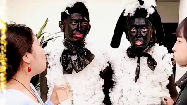 嘴巴含水憋笑挑战，不笑都不行！ #搞笑 #专治不开心 #万万没想到 #看完不笑算我输 #看一遍笑一遍