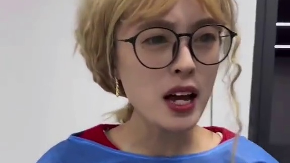 自己～吓～自己#内容过于真实 #真实还原 #伪人 #恐龙医生 #恐龙医生奥拉氟牙膏