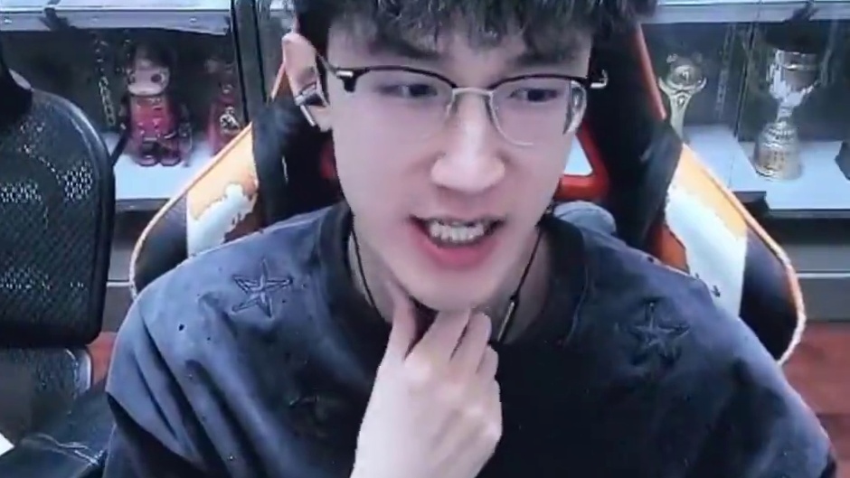 究竟是什么让蔡哥破大防？ 