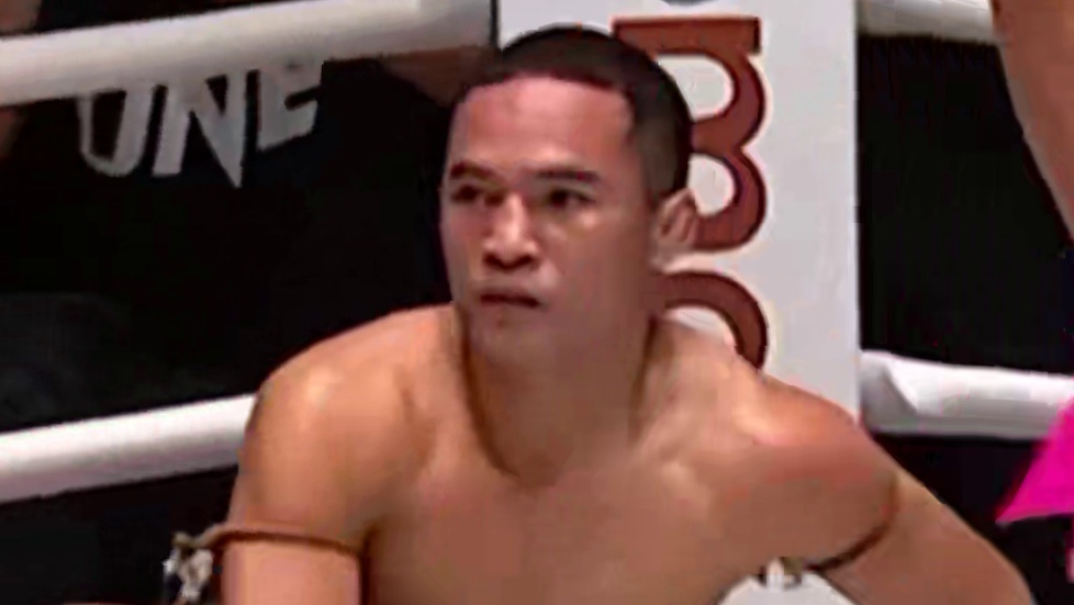 嘲讽拉满！欧达什在搞对手心态方面绝对是个高手#ONE冠军赛 #唐凯VS阿卜杜拉耶夫