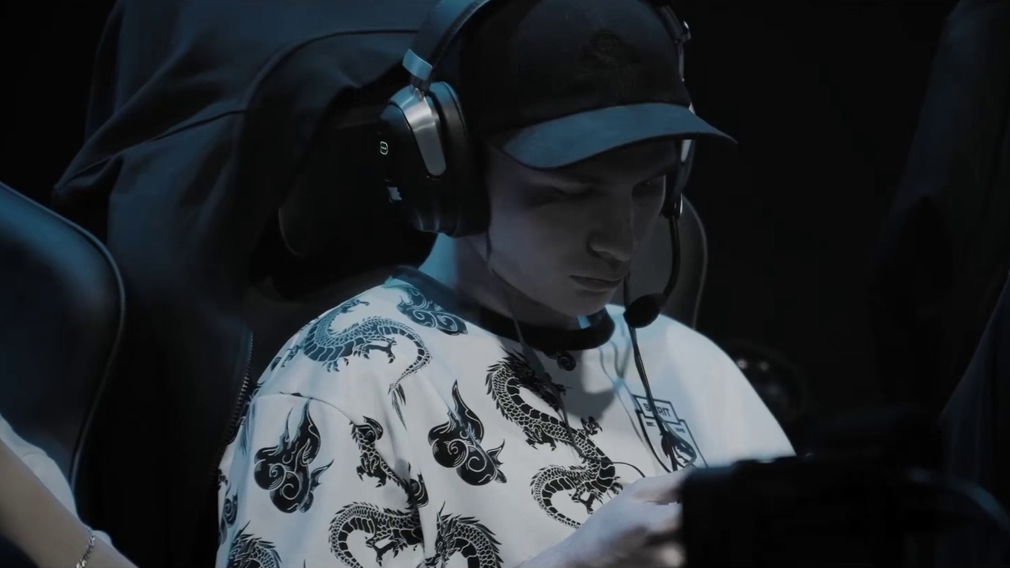 【回放】与世界，竞高下——《决胜巅峰》公测定档发布会