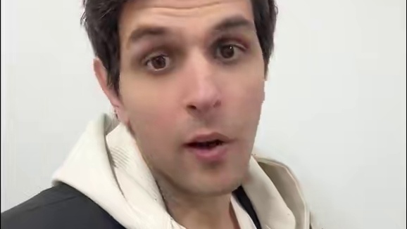 所以东北的梨全都是黑色的吗？ 东北人，到家了，开饭啦！#他乡美食也有年味 #美食带你回家#舌尖上的抖