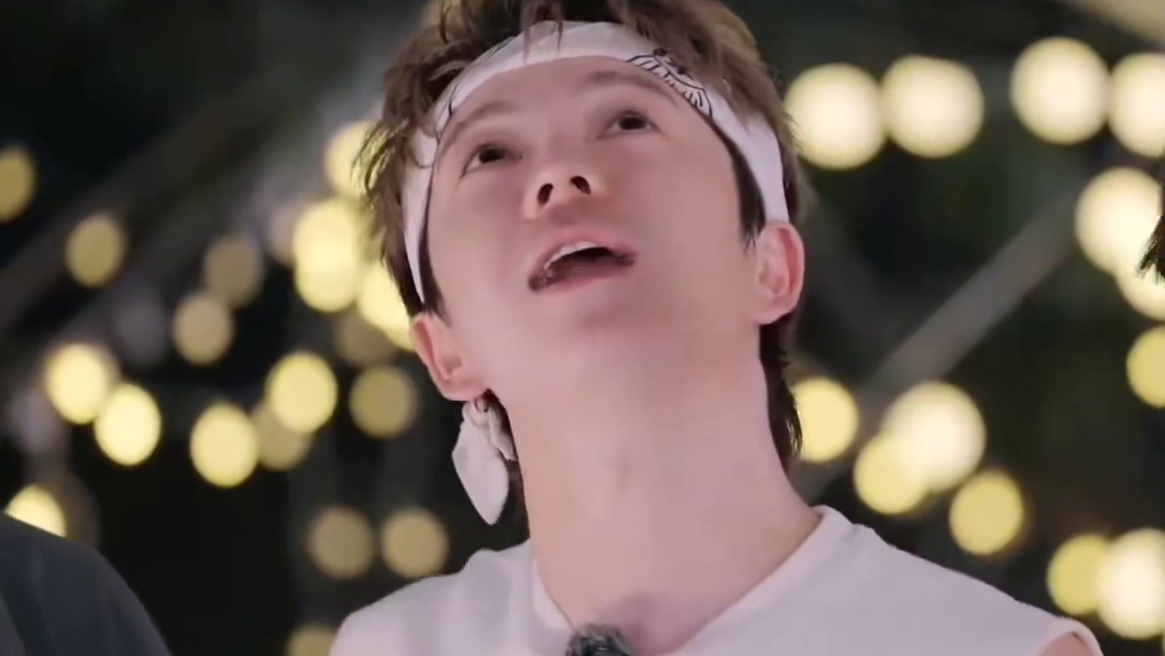 #王栎鑫的生日愿望有16个人 我宣布这个愿望包灵的，果然没有人比群像本身更爱群像 #你们说了算 #里