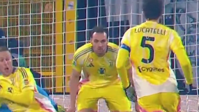 迎球而上，是真正的勇敢者精神 #足球