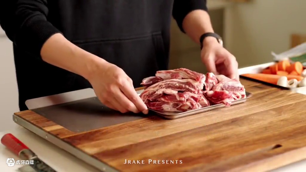 法式家常菜 在家也能做的西餐｜勃艮第炖肉 hey，今天我们要做的，是欧洲两大红酒炖肉之一——勃艮第炖