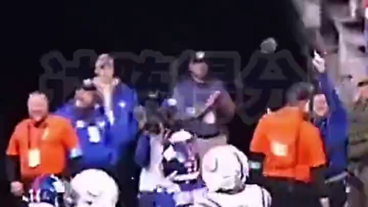 100码达阵燃爆全场！完成最长距离达阵得分！#体育