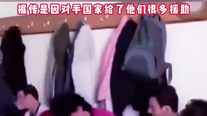 球员们赢得比赛却遭教练狂扇耳光#足球