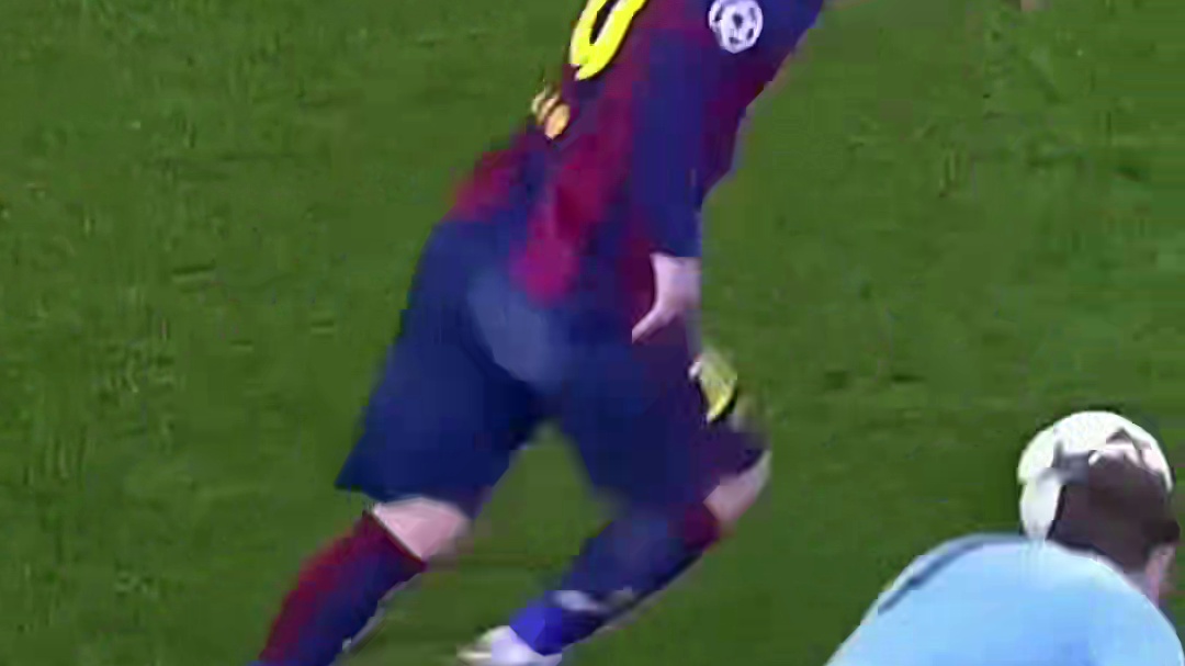 足球赛场那些神级过人瞬间