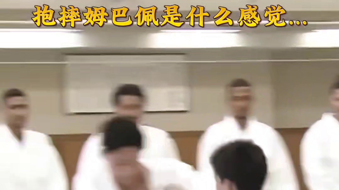 教练：这是我摔过最贵的一次 #足球