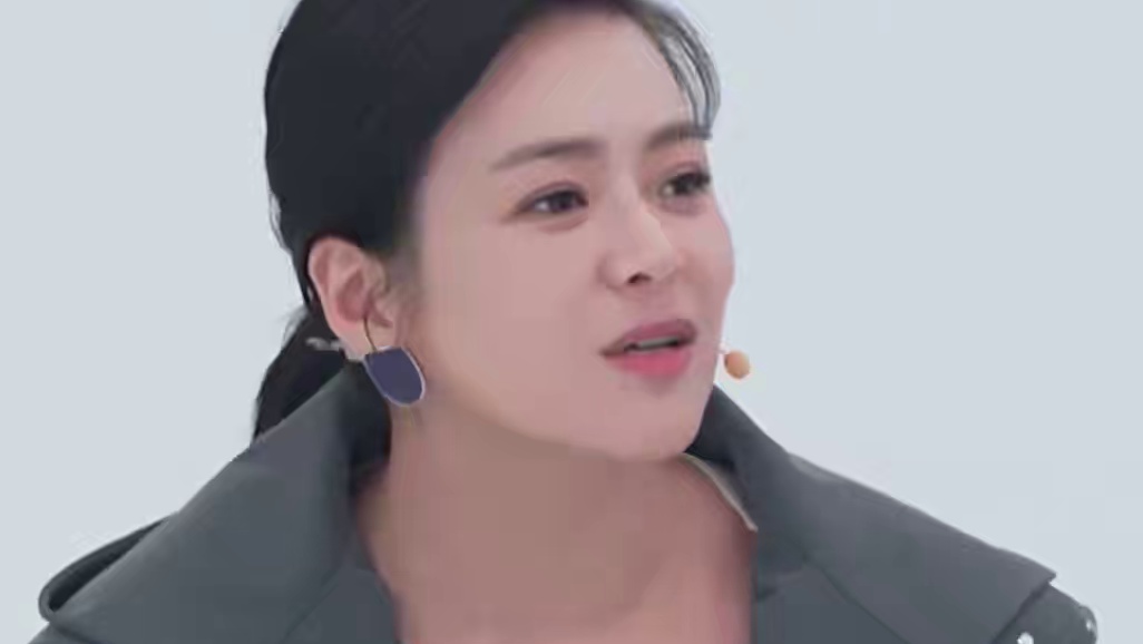 #未来中国AI季 AI已融入我们的日常生活中，当下机器依赖愈发普遍。当AI为我们提供选择时，它是贴心