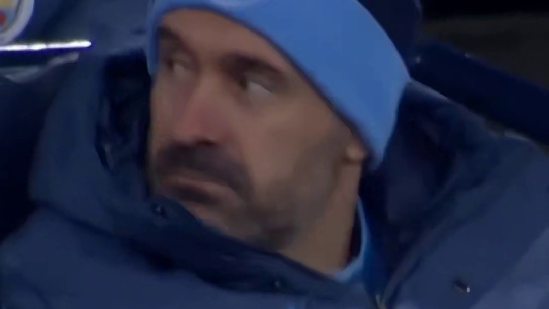 卡森：啊？合同里没说还要上场啊