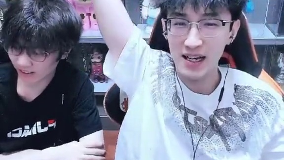 不是哥们！黄金服真有黄金啊？ 