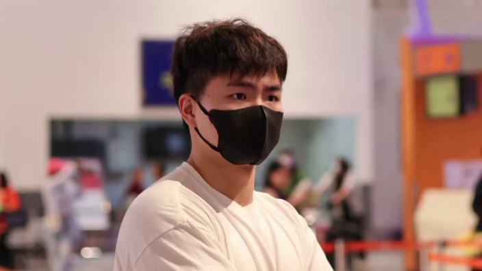 国羽半夜出发去印公啦梁王印公加油！健康涨球！一定要健康哦 印公一切顺利！
#梁王组合 #王昶梁伟铿#