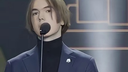 HLTV颁奖典礼，donk荣获2024年度最佳选手