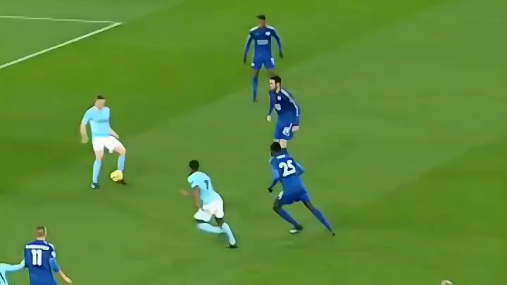 如何把球传进球门！