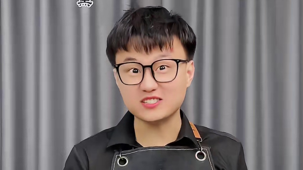 自己亲手做个巧克力冰淇淋！ #自制冰淇淋 #diy美食 #美食测评 #复刻网红美食 #内容启发搜索